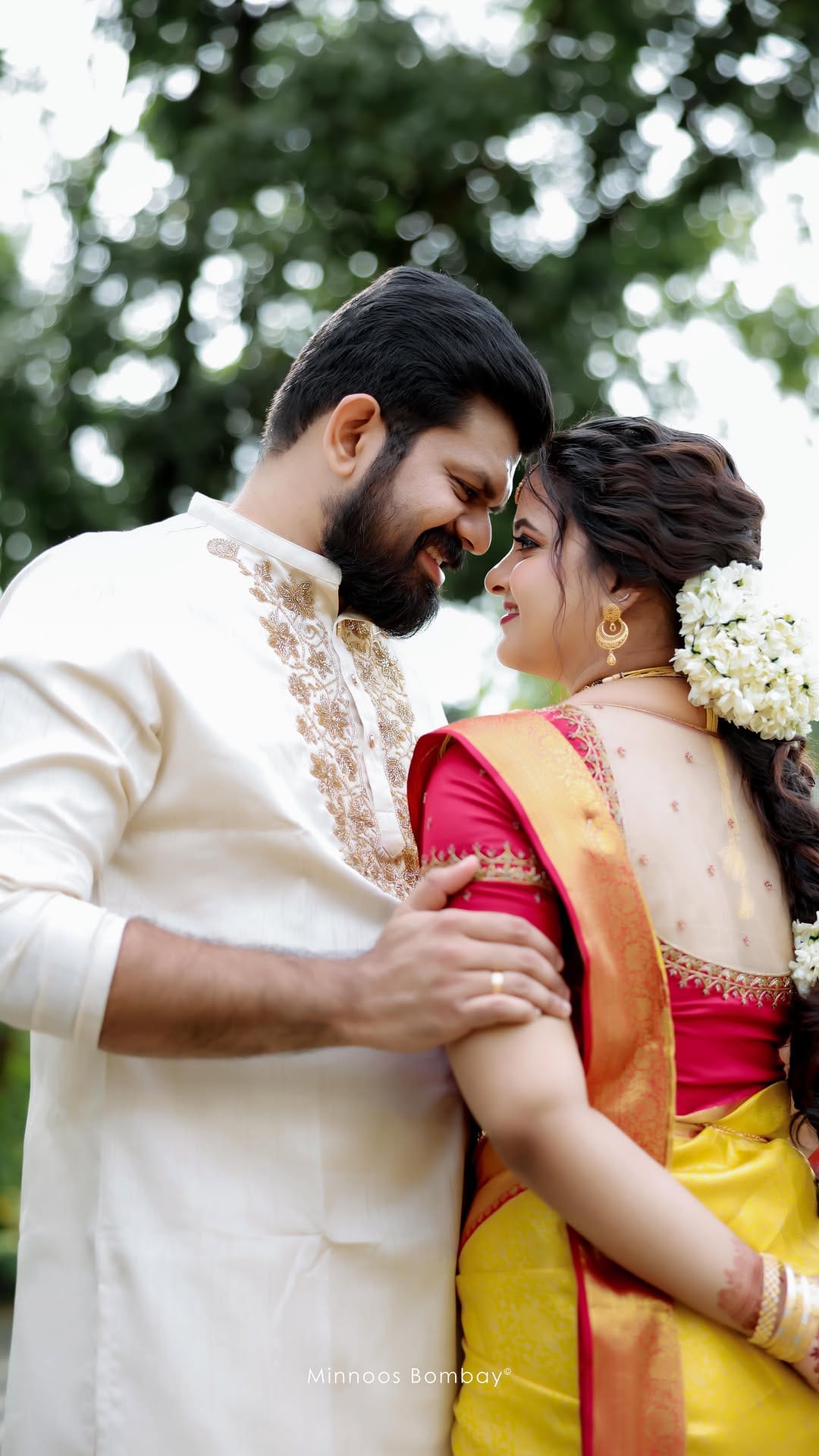 Post 6 by MinnoosBombay | wedding photography & Films on Instagram (video)