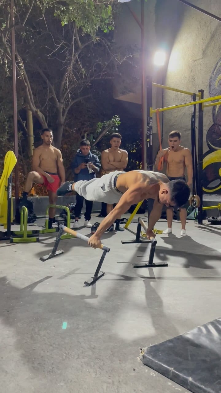 Post 8 by Eryc Ortiz on Instagram (video)
