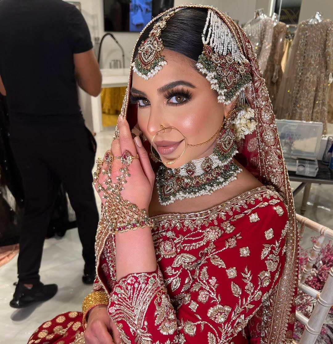 Post 10 by Saima Bibi on Instagram (carousel)