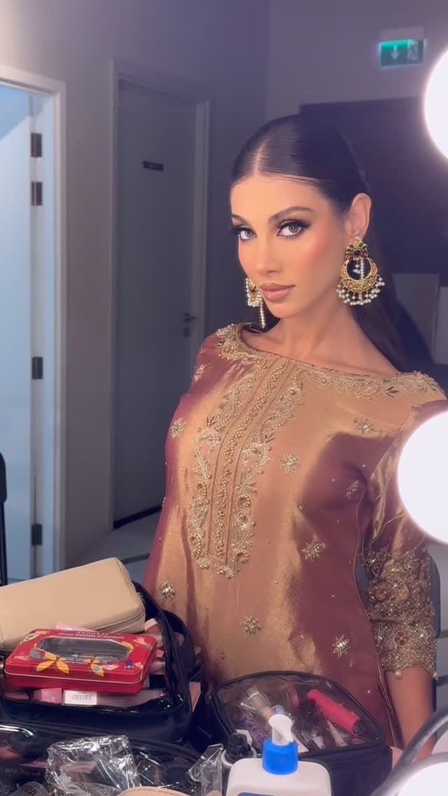 Post 4 by Saima Bibi on Instagram (video)