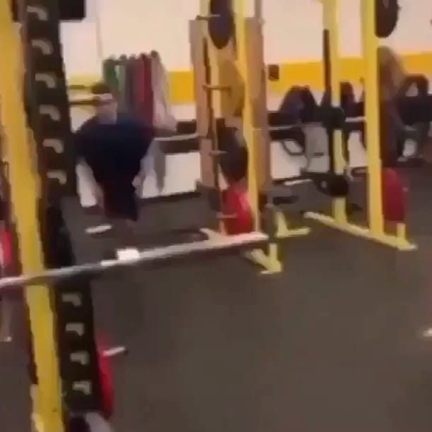 Post 7 by Dubai Fit Squad on Instagram (video)