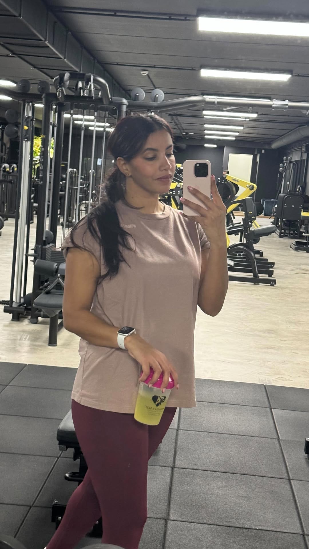 Post 6 by Fatifit on Instagram (video)