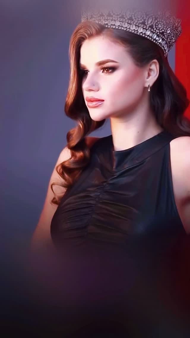 Post 4 by F A T I  A M O O R I  B E A U T Y on Instagram (video)