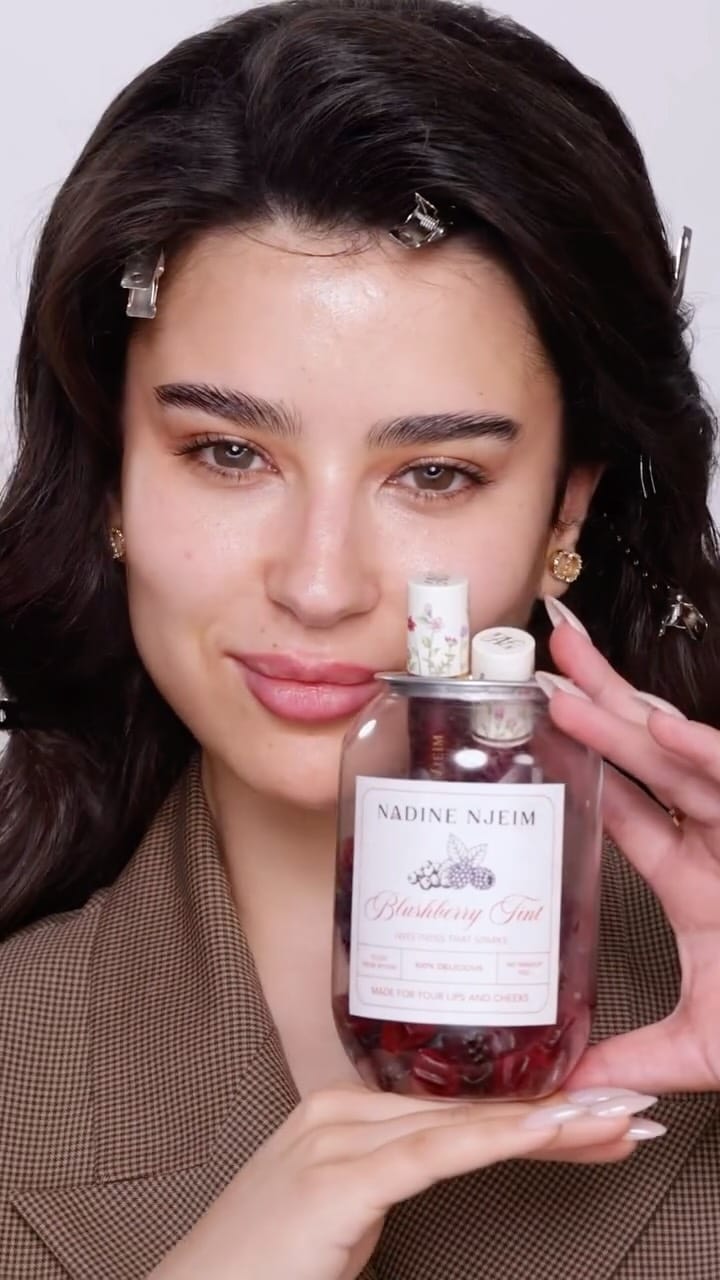 Post 1 by R I H A N N A . Z A W A T H on Instagram (video)