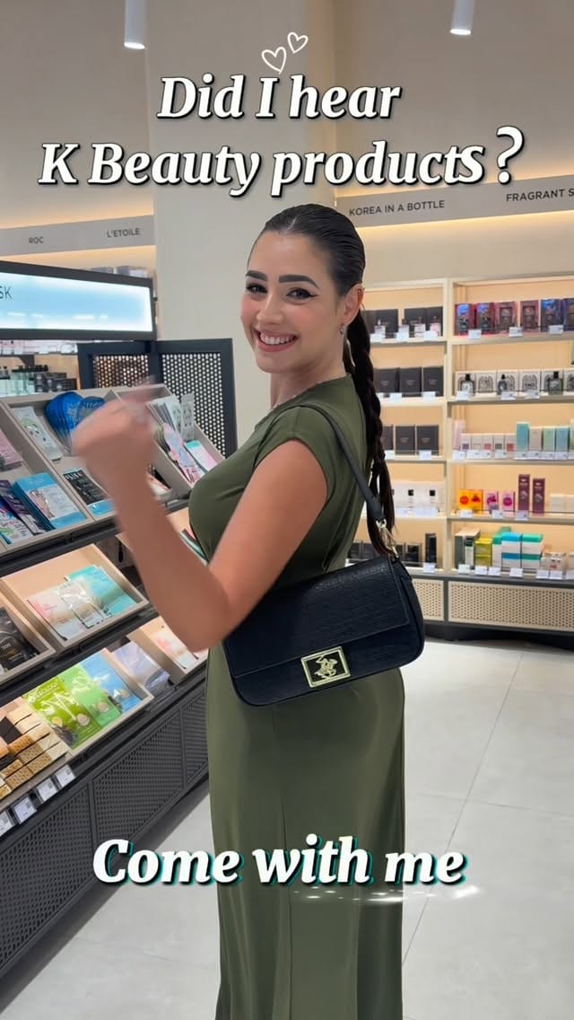 Post 3 by Maria Eduarda💋 ماريا on Instagram (video)