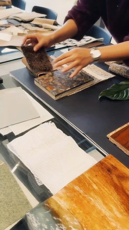 Post 5 by Colab on Instagram (video)