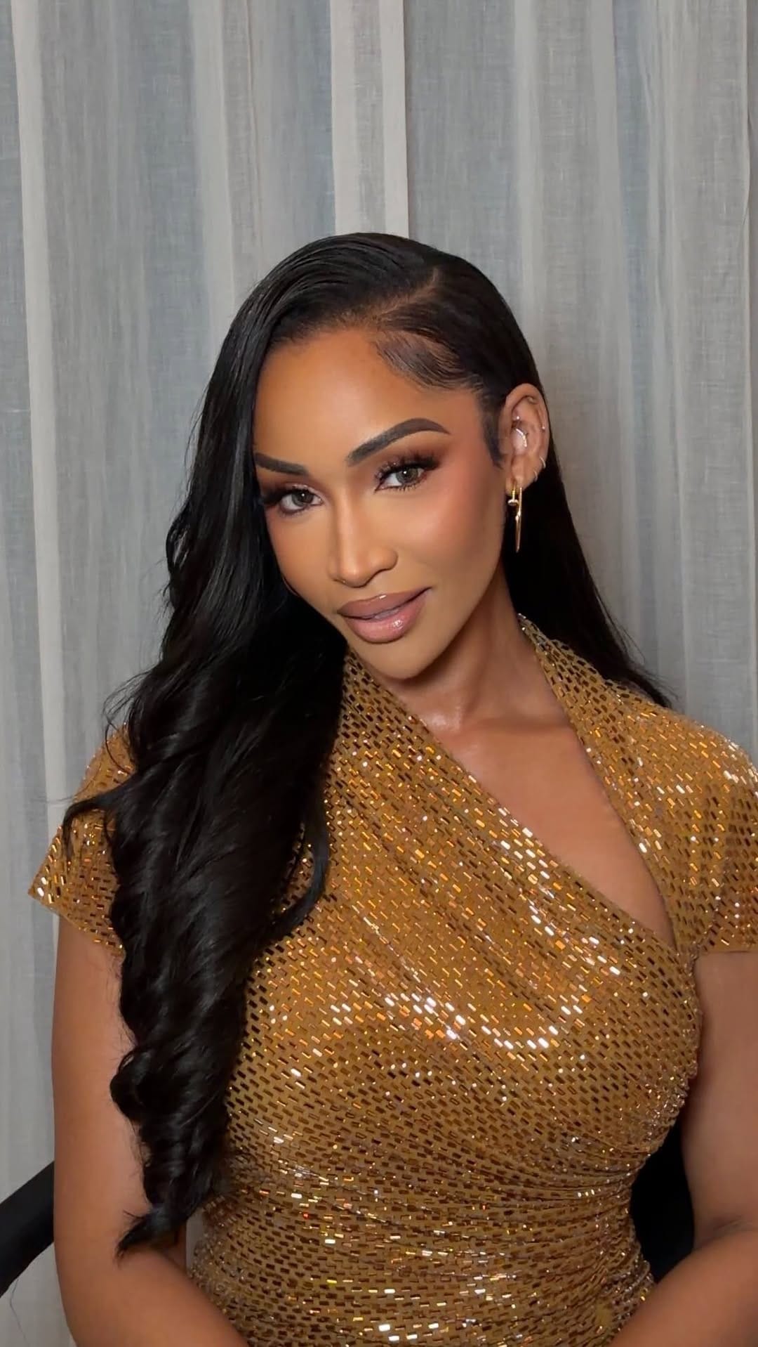Post 5 by Dubai makeup artist🇦🇪 on Instagram (video)