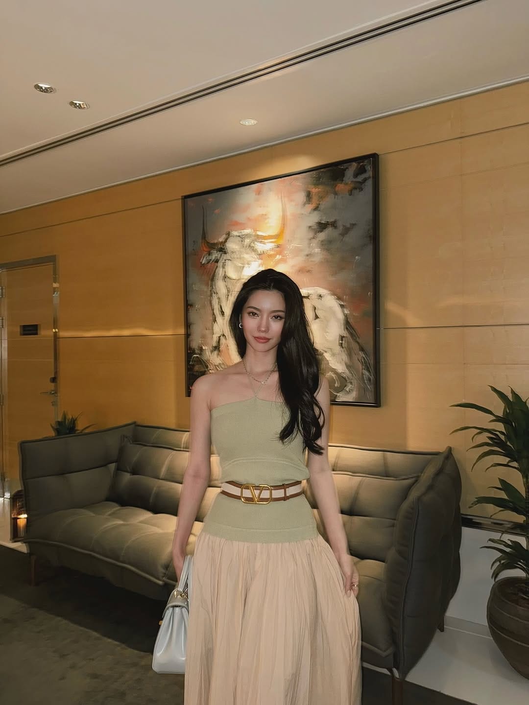 Post 4 by 𝙑𝙖𝙞𝙡𝙚𝙮 🇰🇷 on Instagram (carousel)