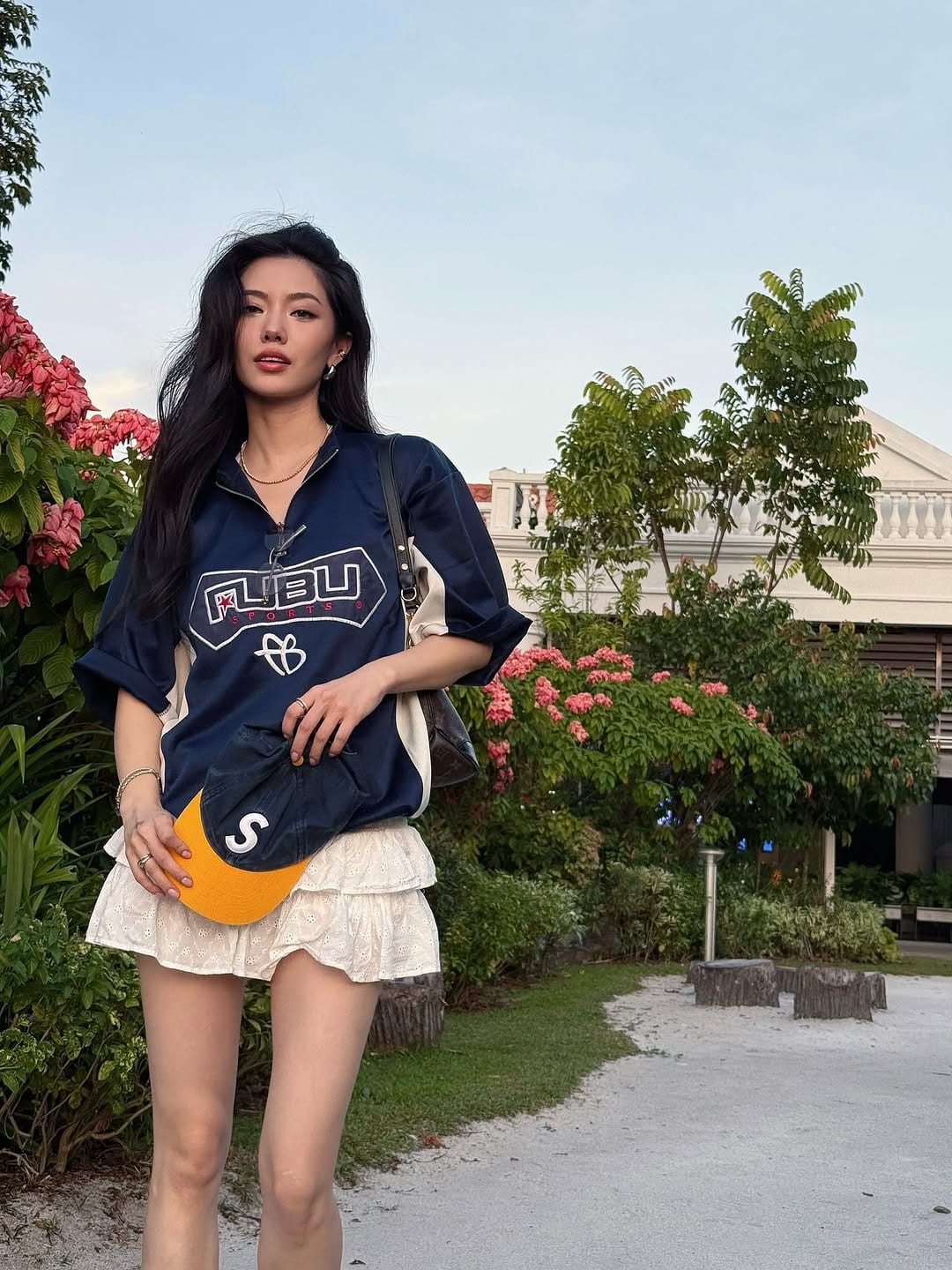 Post 7 by 𝙑𝙖𝙞𝙡𝙚𝙮 🇰🇷 on Instagram (carousel)