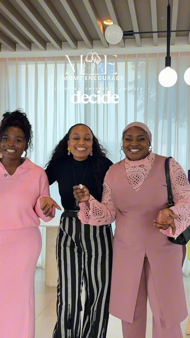 Post 6 by DUBAI MAKEUP ARTIST | MAKEUP ARTIST IN DUBAI on Instagram (video)