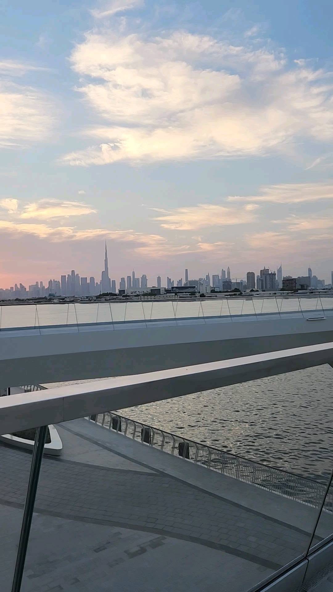 Post 6 by Ami Zg on Instagram (video)