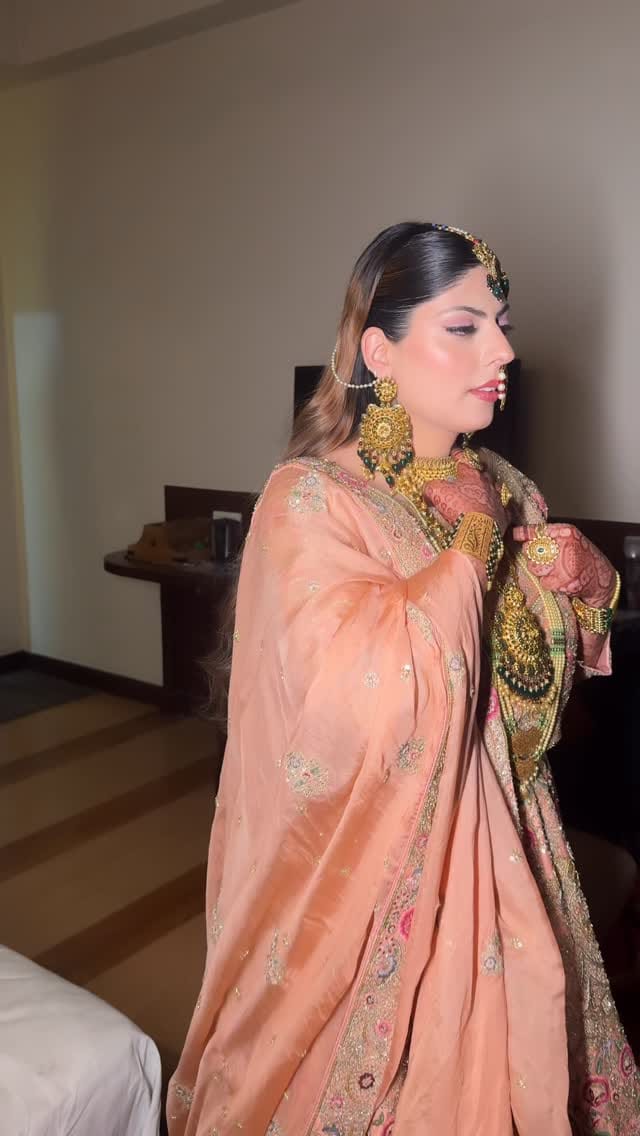 Post 6 by BEST MAKEUP ARTIST KASHMIR ✨ on Instagram (video)