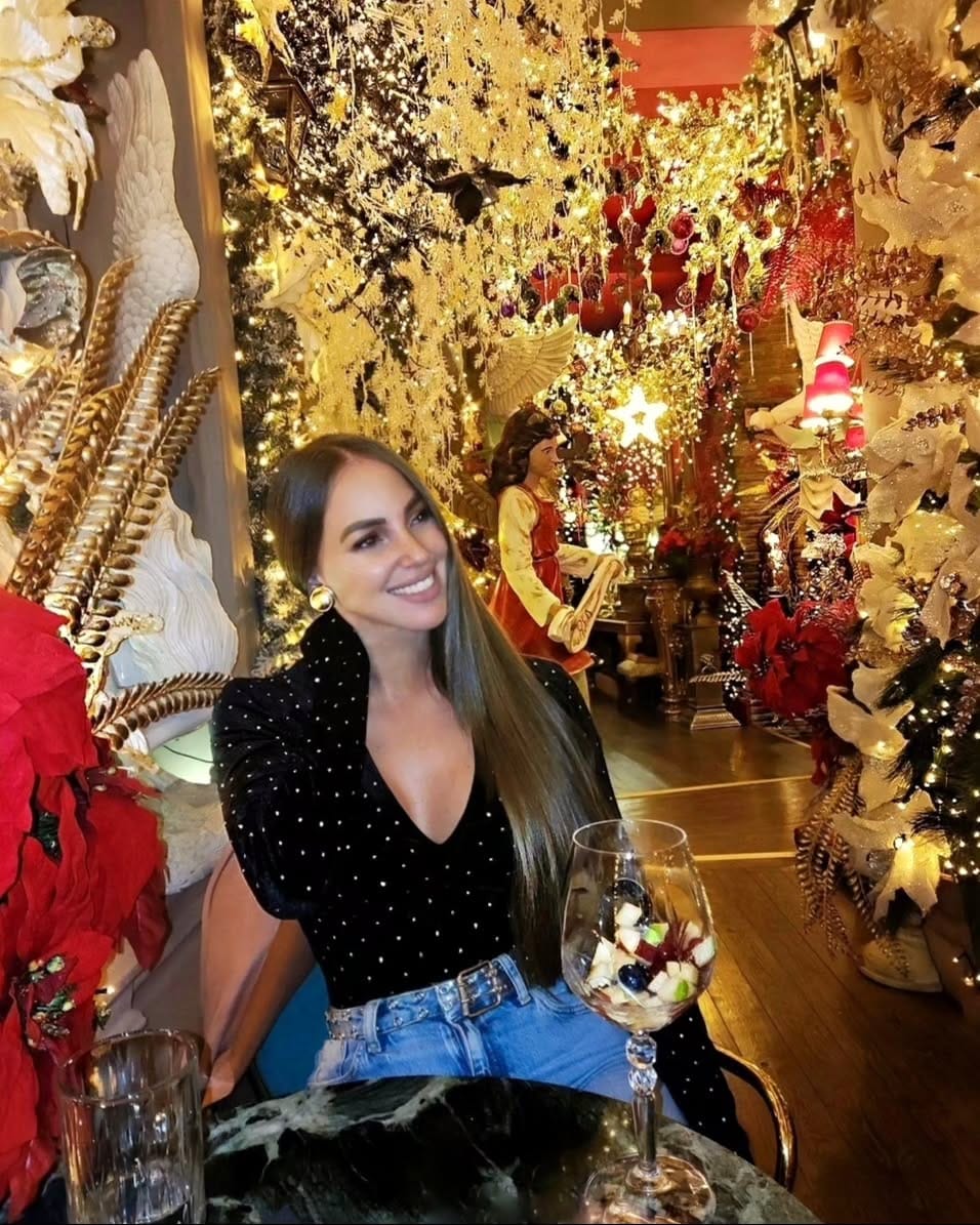 Post 10 by Μαρια Κεφαλογιαννη on Instagram (carousel)