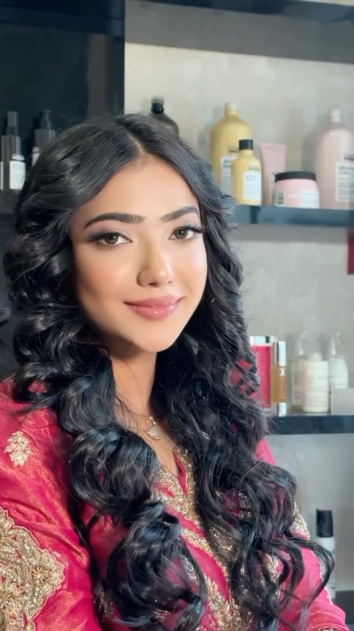 Post 8 by Dubai Makeup Artist 🇦🇪 | Zara on Instagram (video)