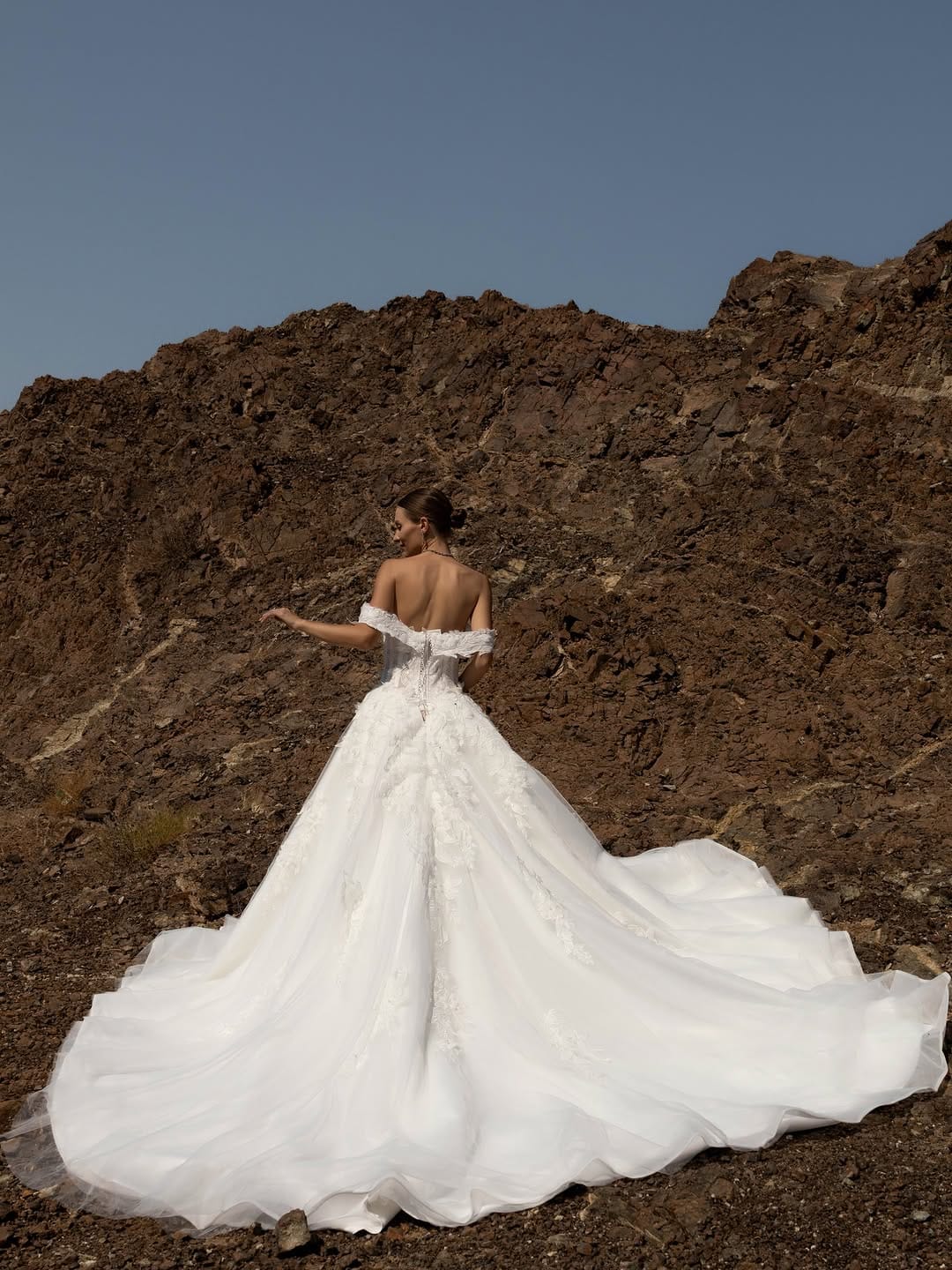 Post 3 by Valeri | model & influencer | lifestyle & beauty on Instagram (carousel)