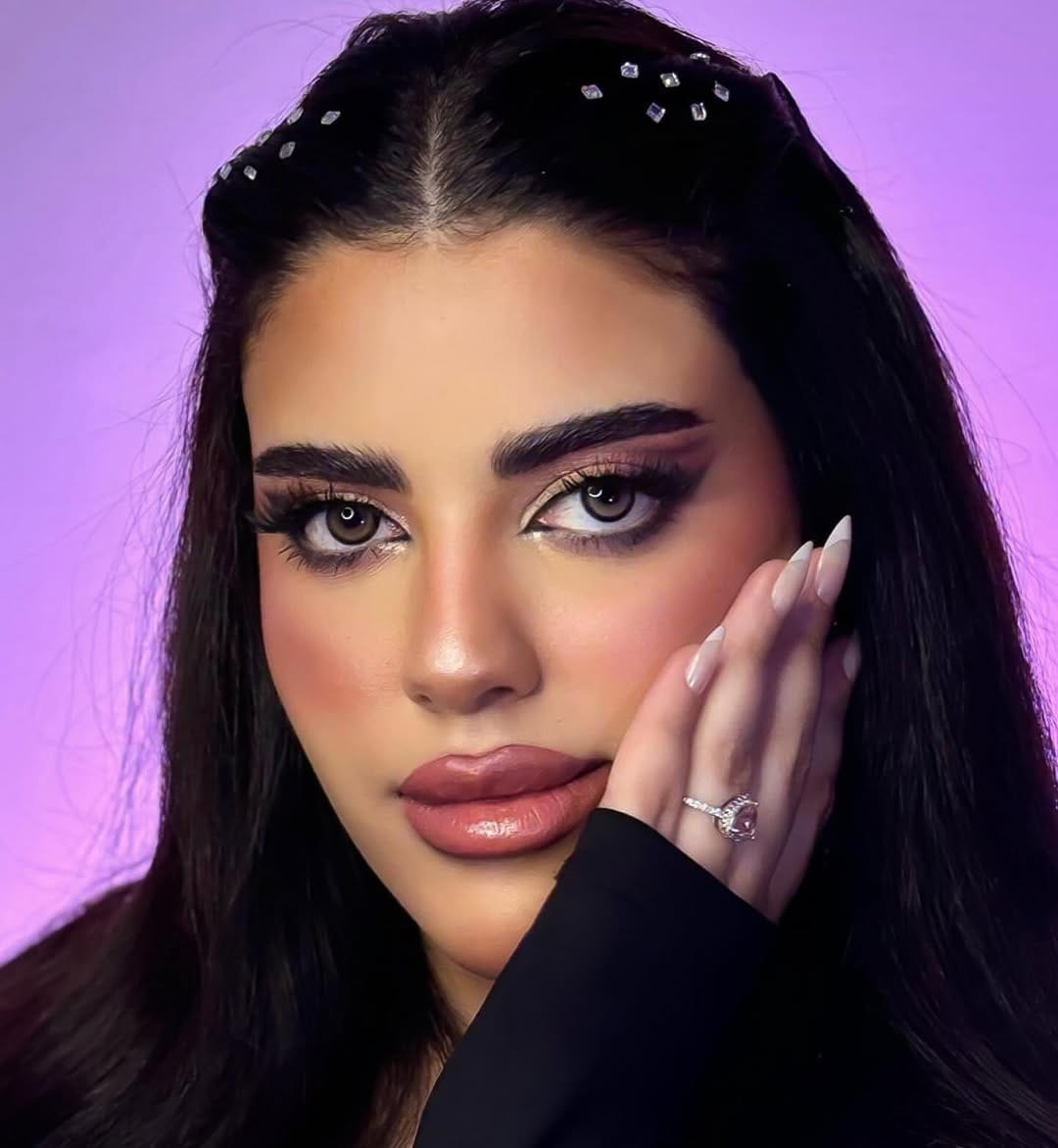 Post 2 by FATMA ALHASHMI 💄 on Instagram (carousel)