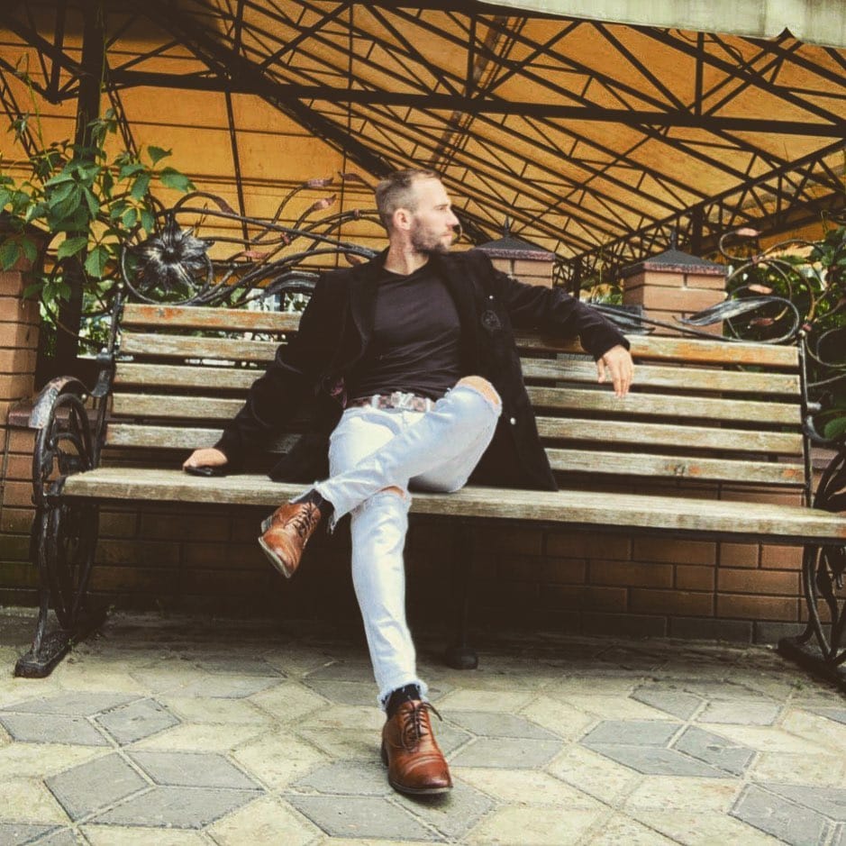 Post 10 by Max Iron on Instagram (image)