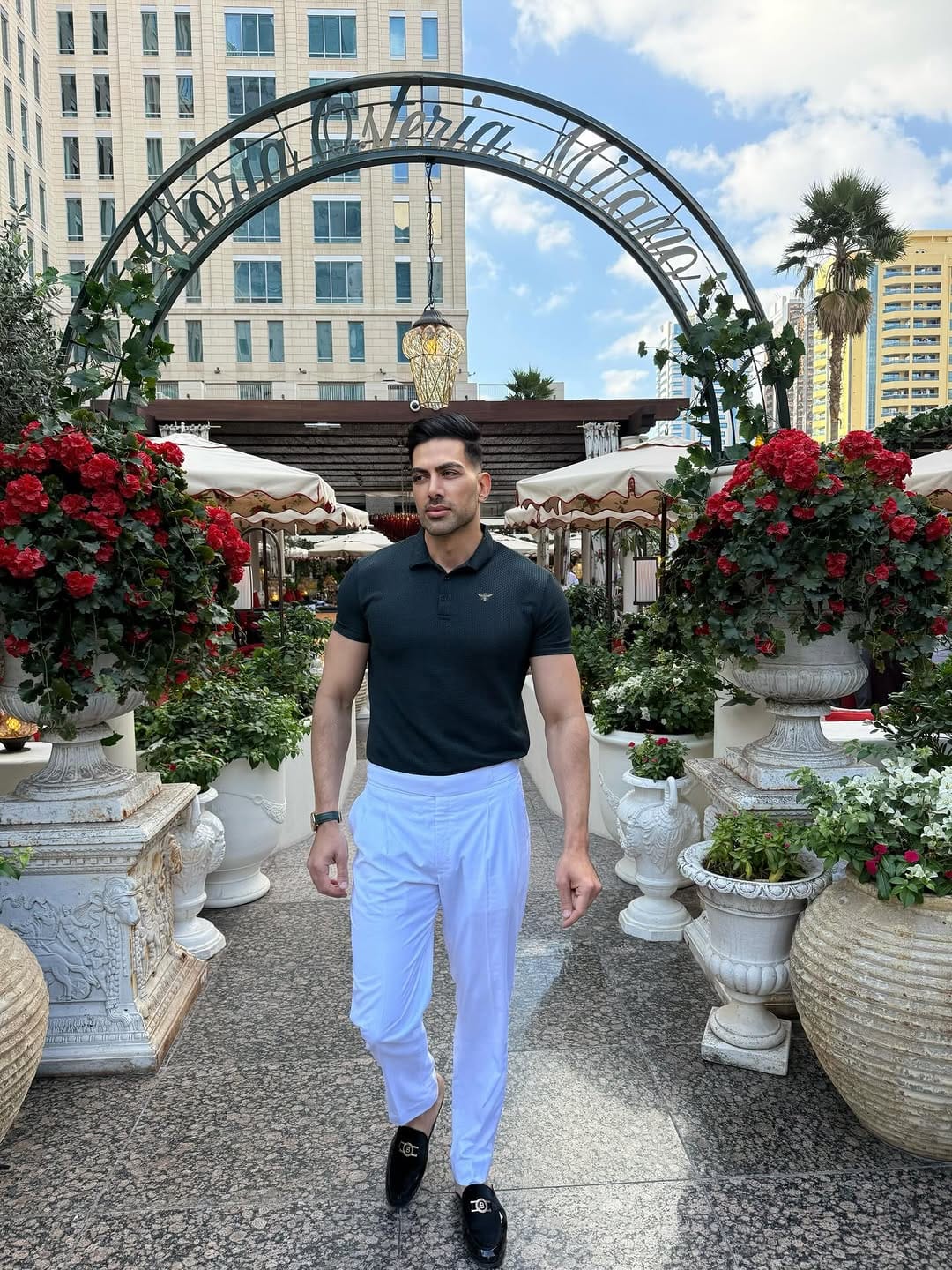 Post 1 by Al-mor J-a ⚡️ on Instagram (carousel)