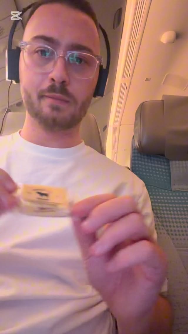 Post 5 by 🅻🅾🅸🅲 on Instagram (video)
