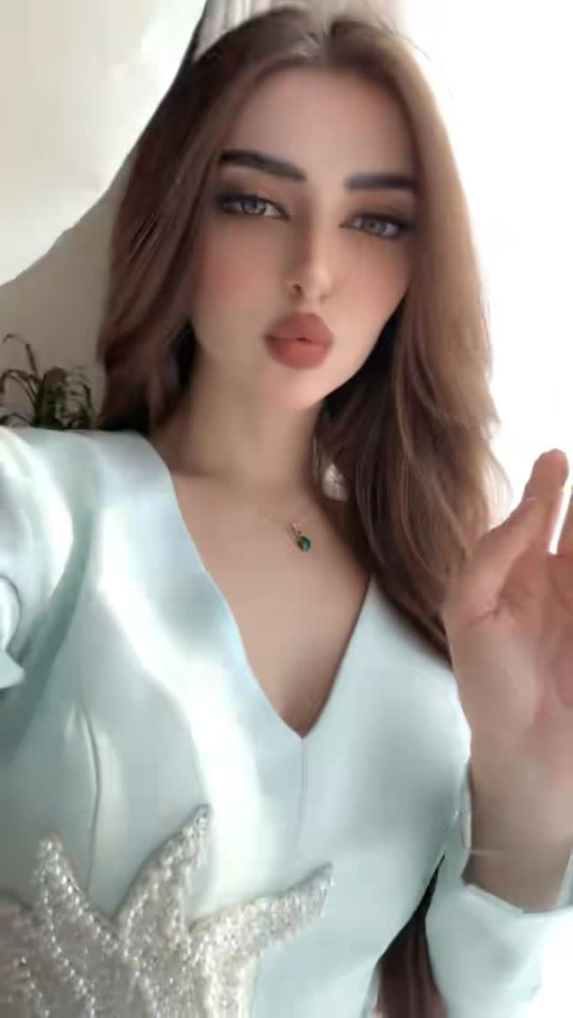 Post 4 by Valerie |فاليري on Instagram (video)