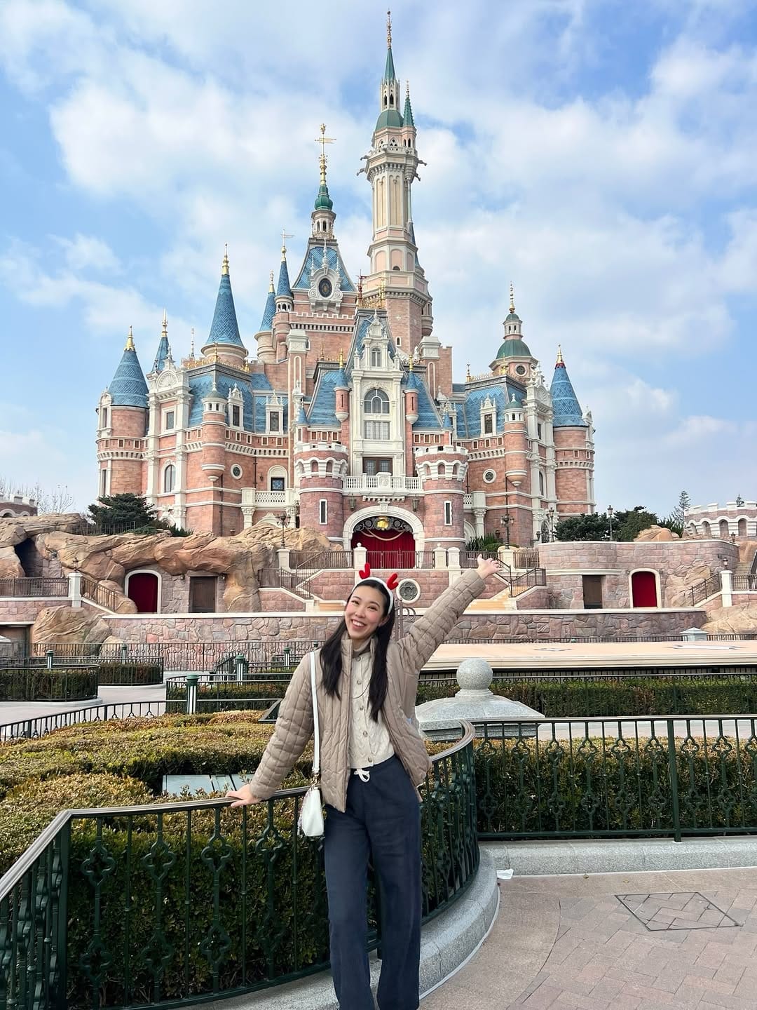 Post 4 by Rachael Valentina Ng on Instagram (carousel)