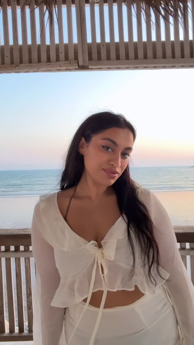 Post 4 by Anzeela | Licensed Creator UAE on Instagram (video)