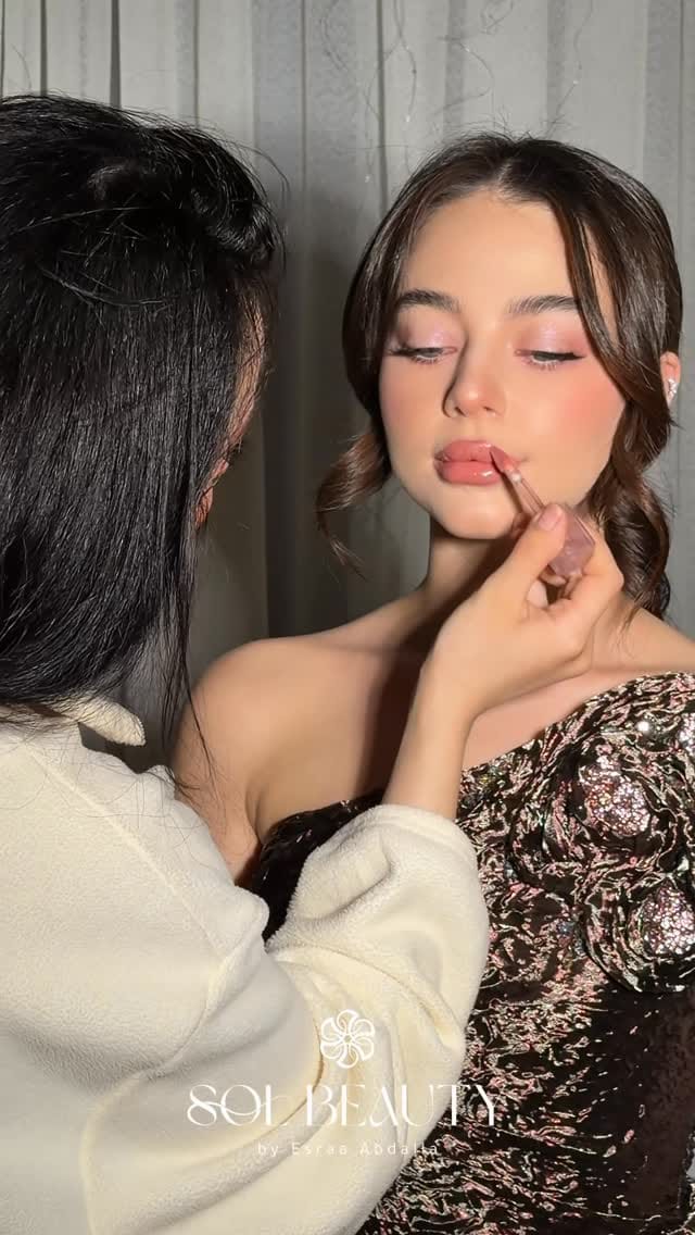 Post 6 by ESRAA ABDALLA on Instagram (video)