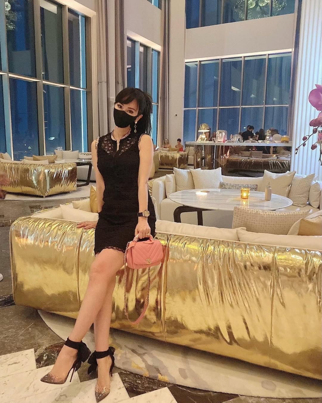 Post 8 by ♕ 𝓡𝓲𝓮 ♕ on Instagram (carousel)