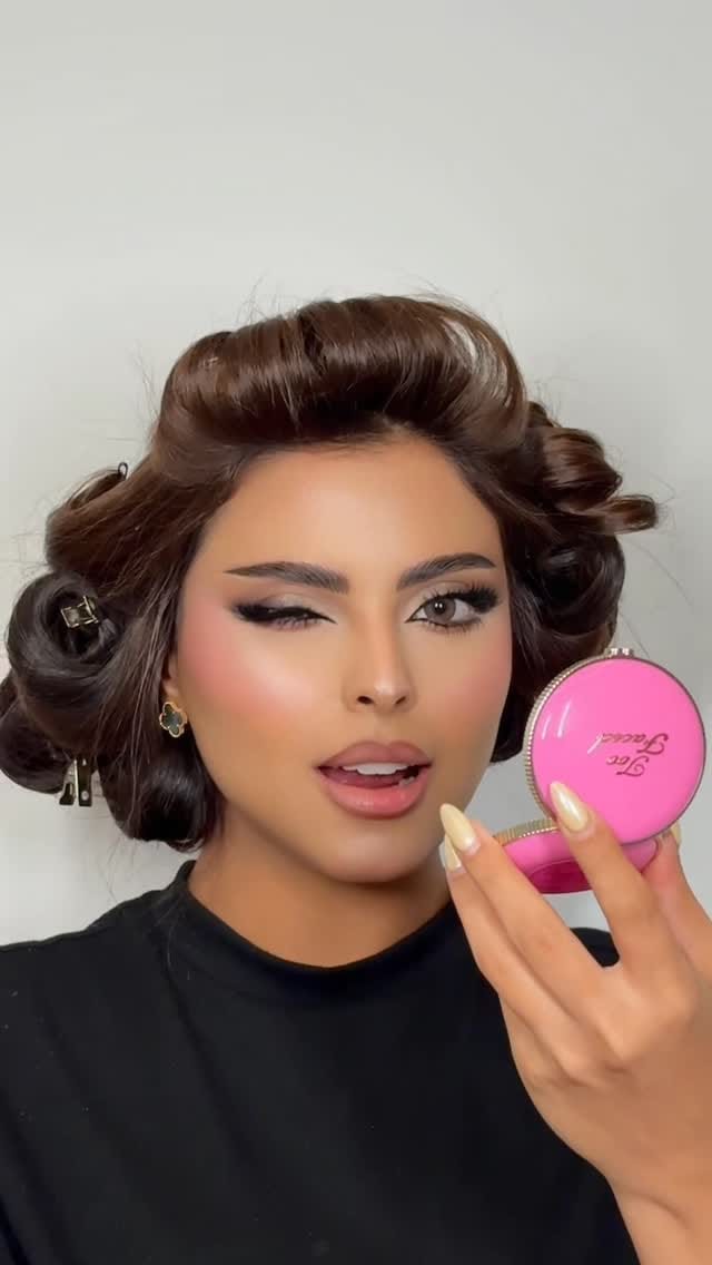 Post 5 by ʀᴀᴡᴀɴ ᴀʟᴢʜʀᴀɴɪ|ارتست الرياض 🇸🇦 on Instagram (video)