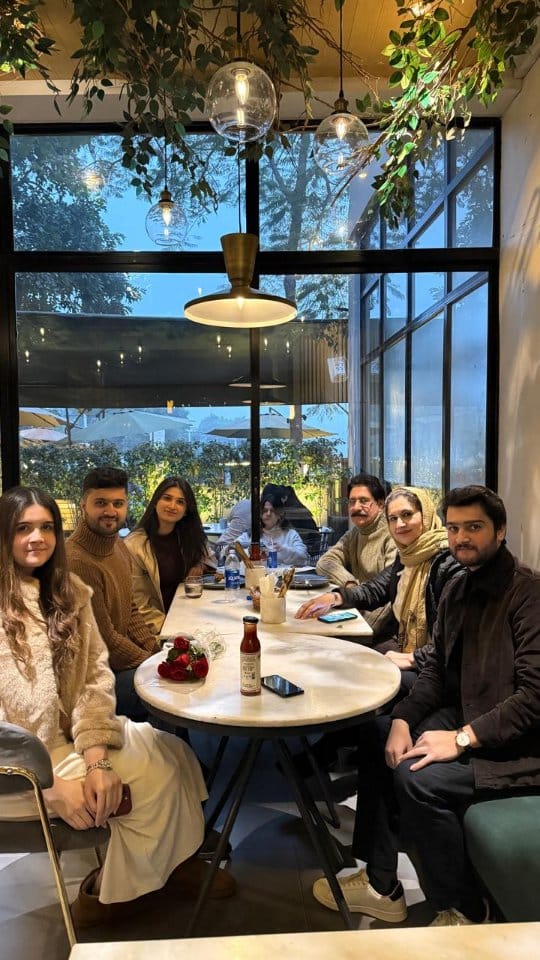 Post 4 by Naina Shakeb on Instagram (video)