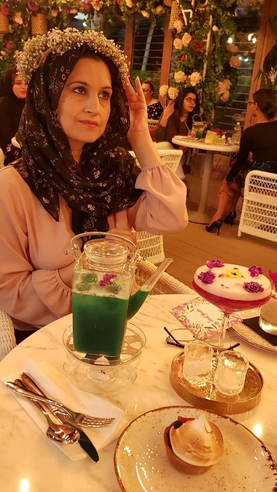 Post 6 by Naina Shakeb on Instagram (video)