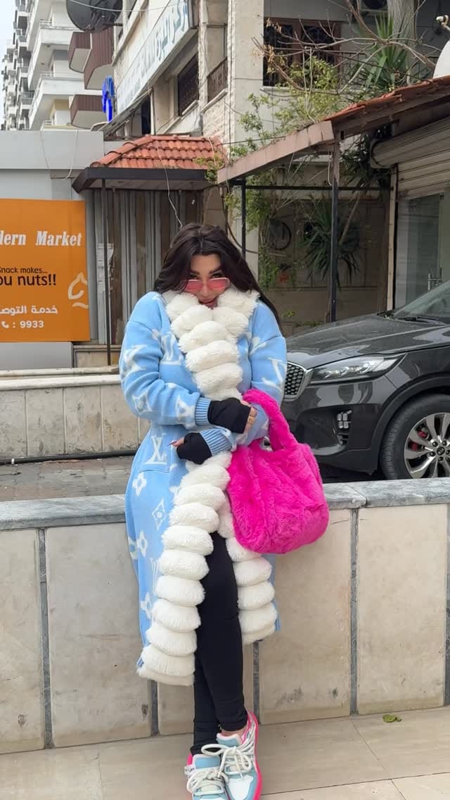 Post 1 by Loris Marouf on Instagram (video)
