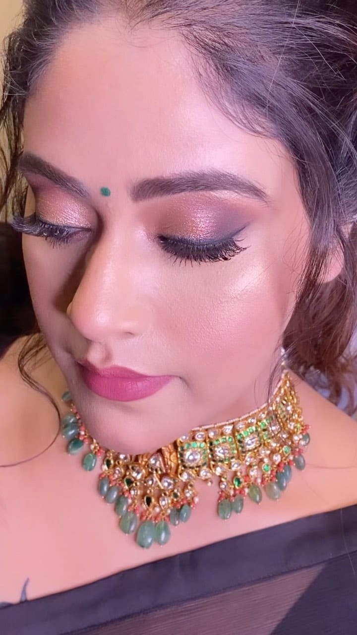 Post 10 by Athiya Tasneem on Instagram (video)