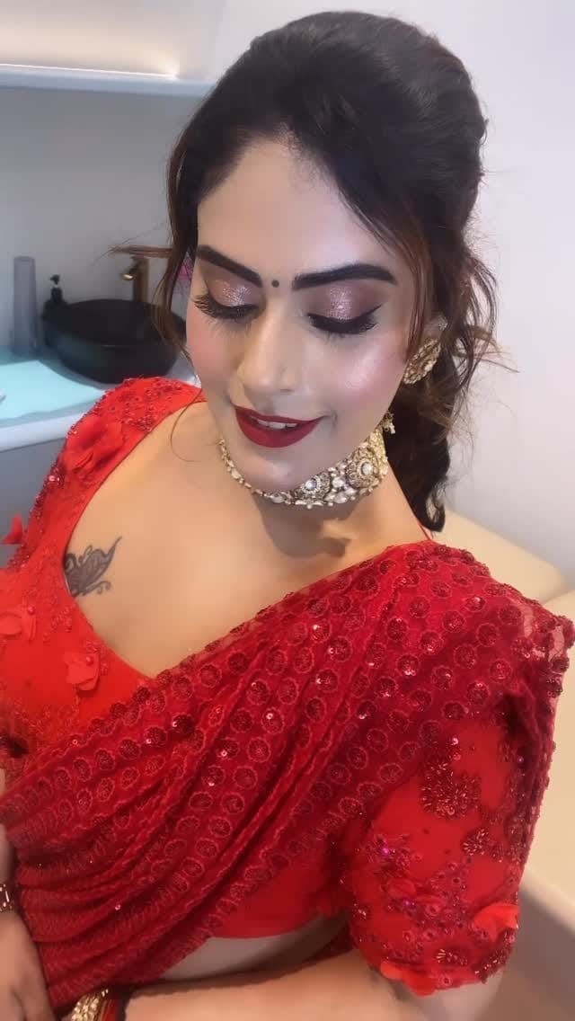 Post 5 by Athiya Tasneem on Instagram (video)