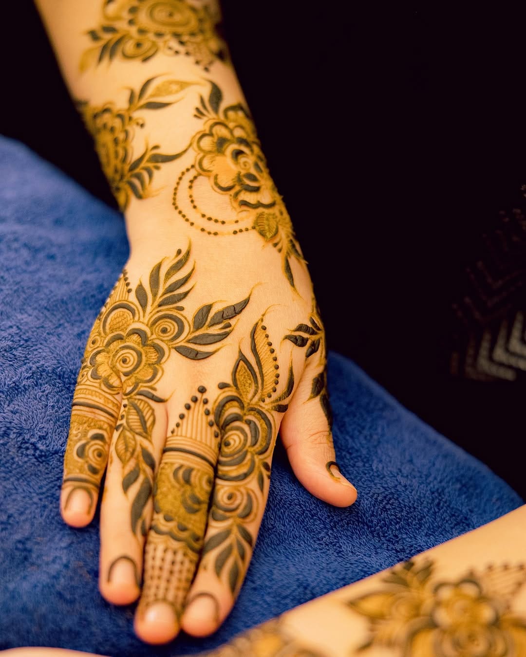 Post 8 by Athiya Tasneem on Instagram (carousel)