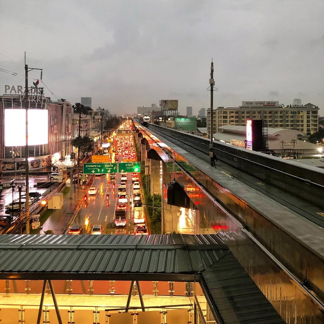 Post 8 by David Ro on Instagram (image)