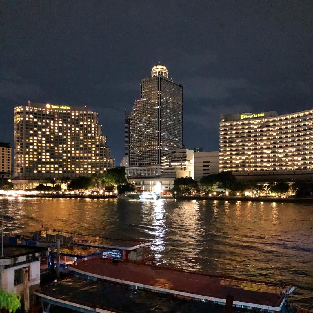 Post 5 by David Ro on Instagram (image)