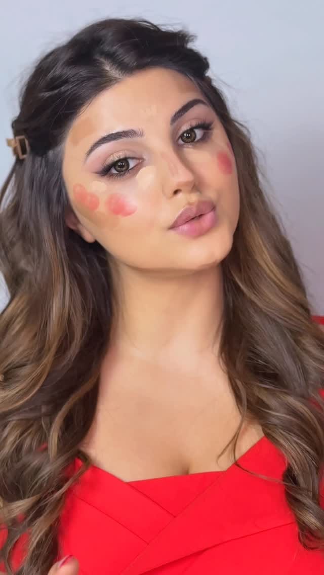 Post 4 by LANA | Beauty Content Creator 🎀💄 on Instagram (video)