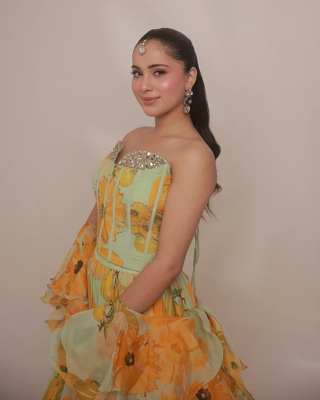Post 8 by Diya Guglani | Ludhiana | Professional Bridal Makeup Artist on Instagram (carousel)