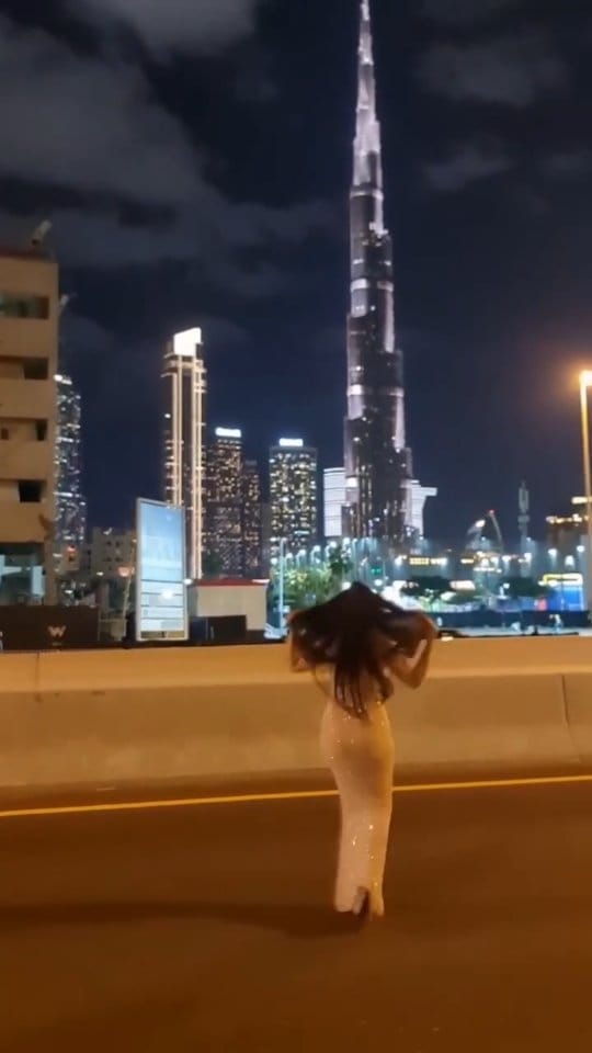 Post 3 by قمر  محمد on Instagram (video)