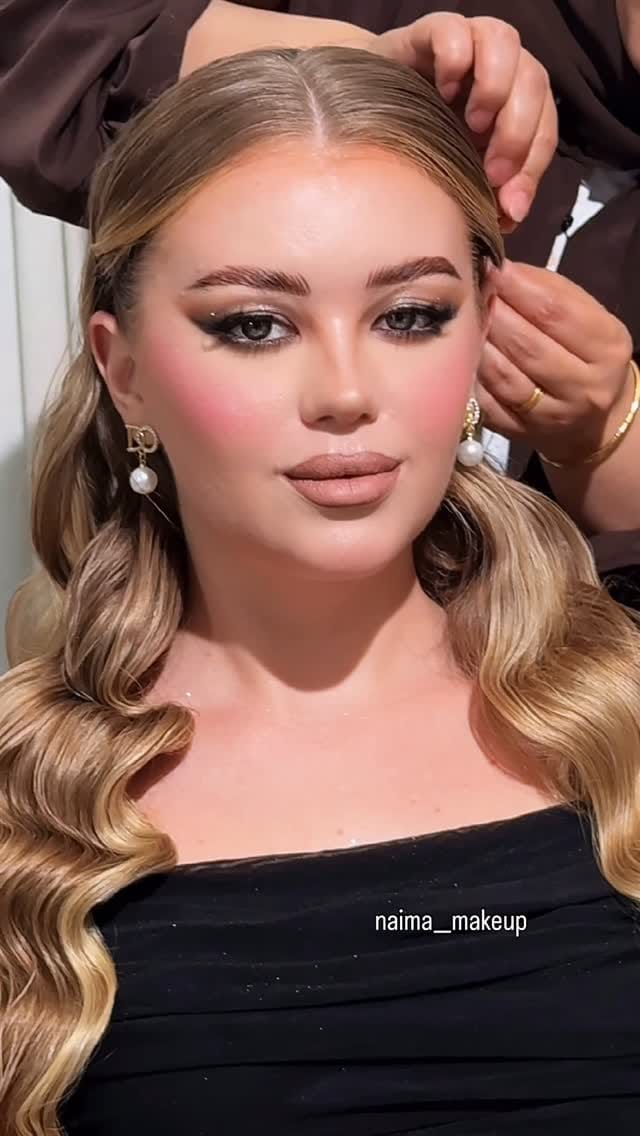 Post 9 by Naima El yabouri makeup artist on Instagram (video)