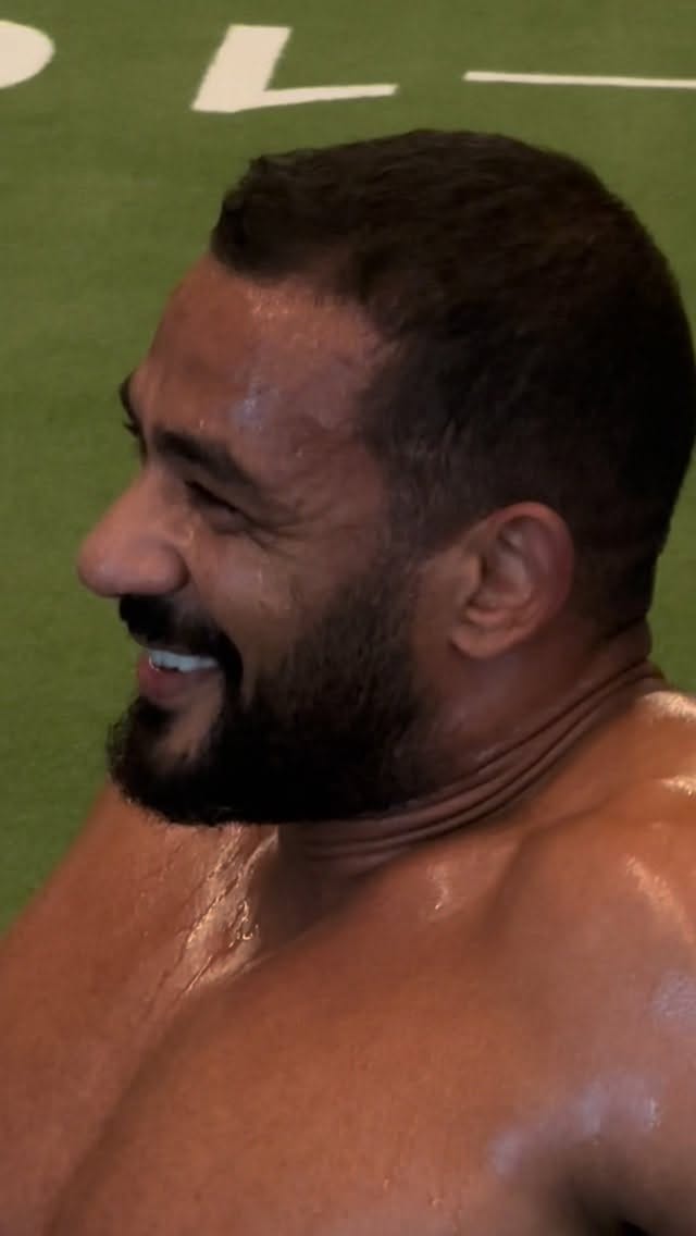 Post 2 by Mohamed Elomda محمد على on Instagram (video)