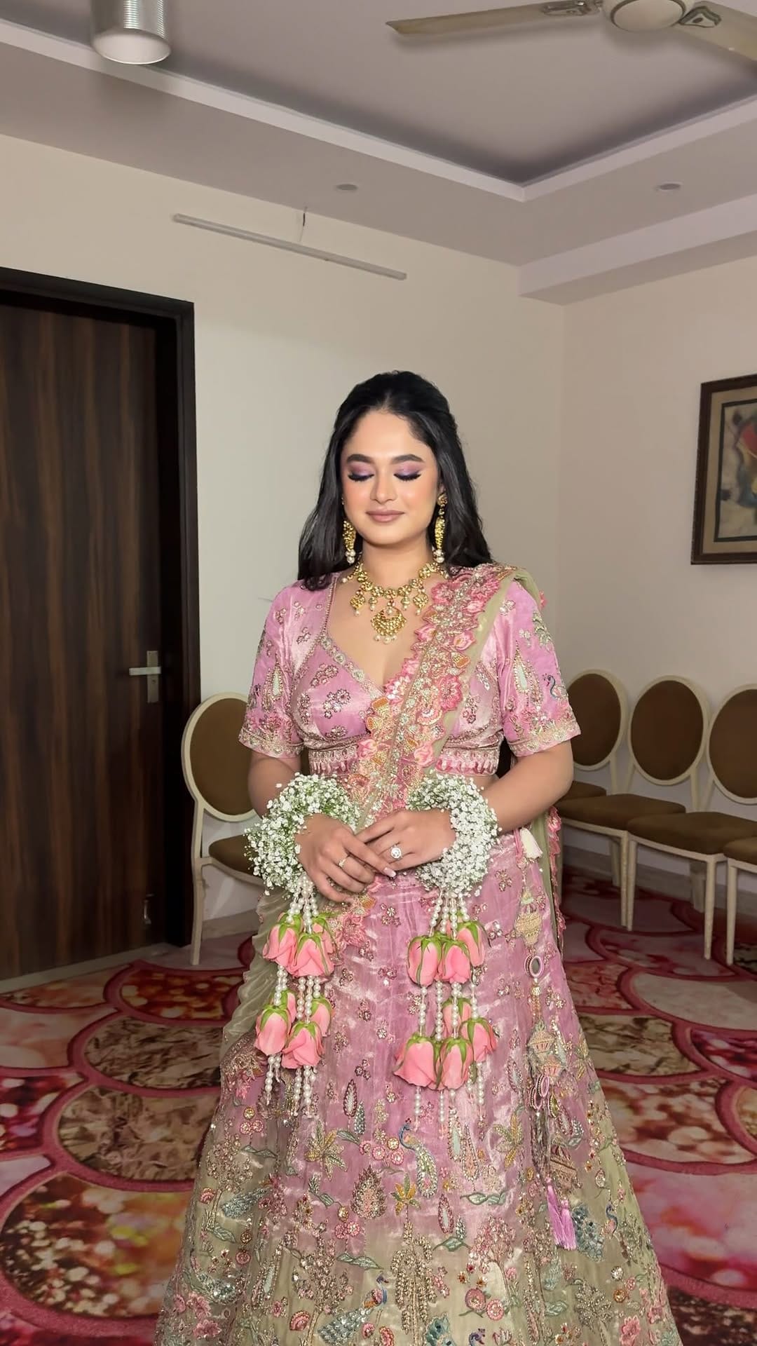 Post 6 by Manisha Makan / Bridal makeup artist on Instagram (video)