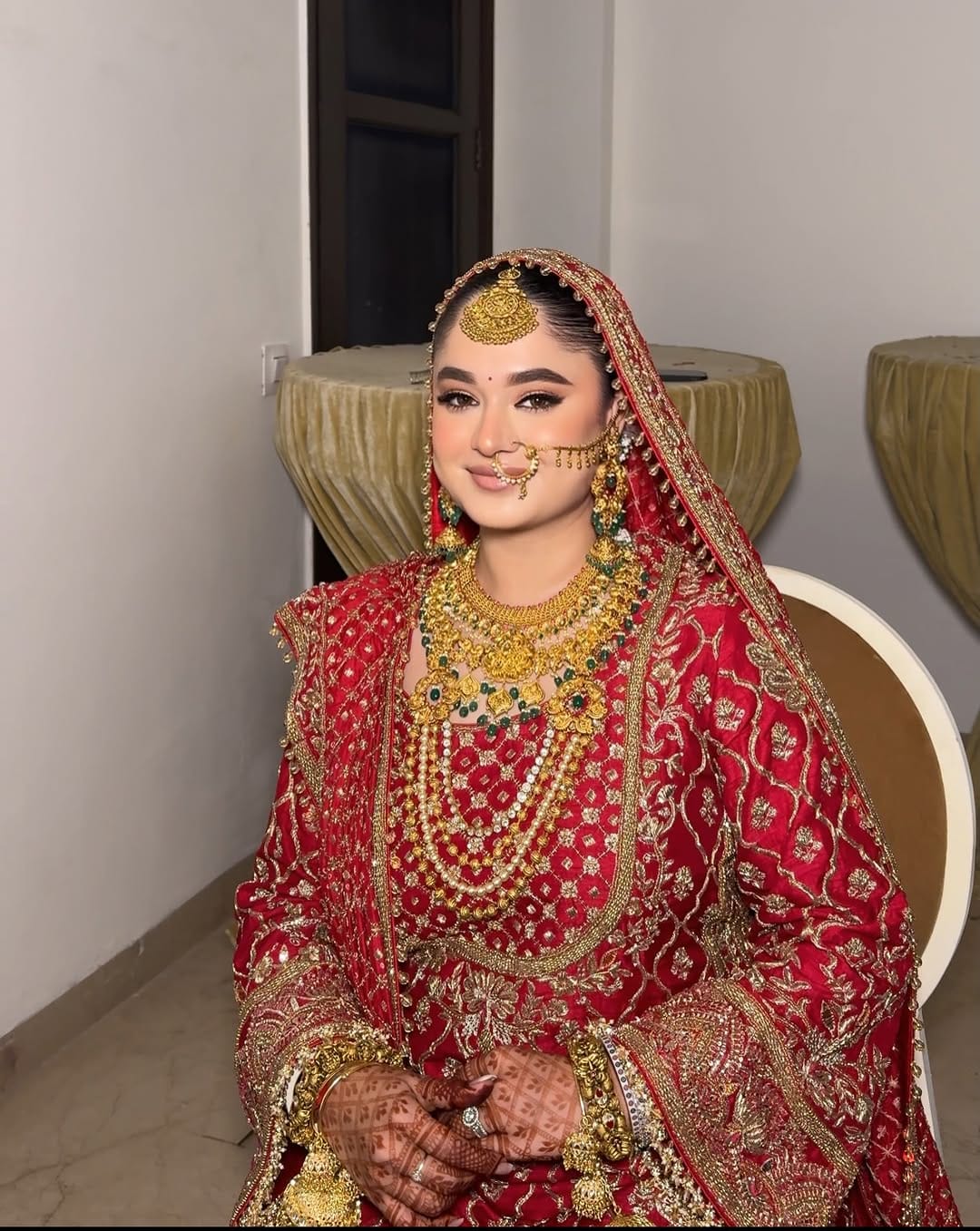 Post 5 by Manisha Makan / Bridal makeup artist on Instagram (carousel)