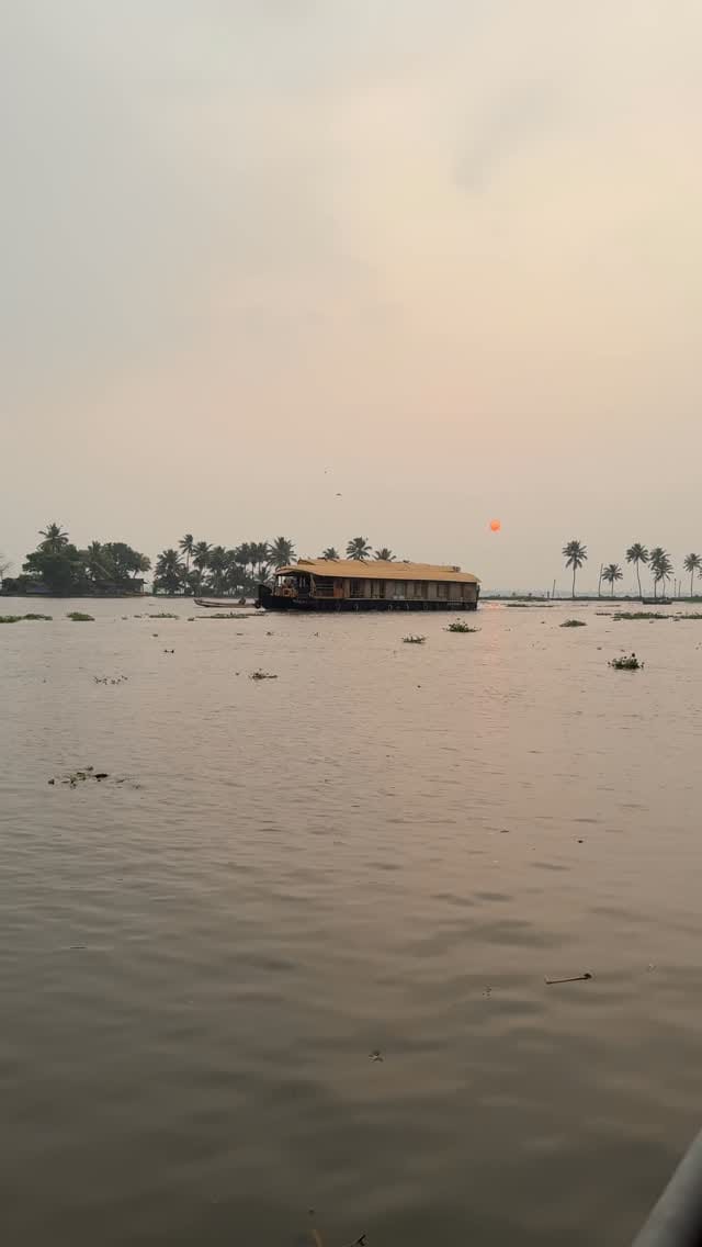 Post 7 by Rahul Tom Jose on Instagram (video)