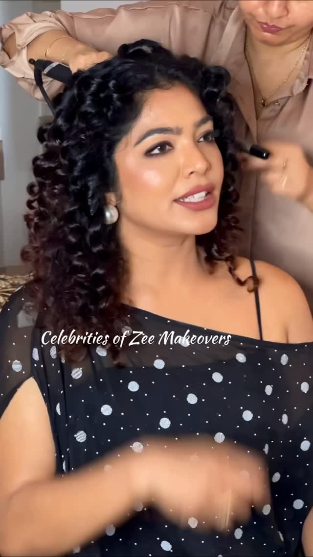 Post 9 by Zee makeovers by Neseen sudheer on Instagram (video)