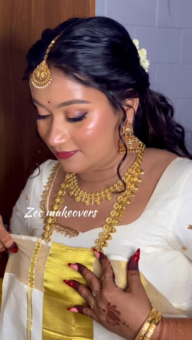 Post 2 by Zee makeovers by Neseen sudheer on Instagram (video)