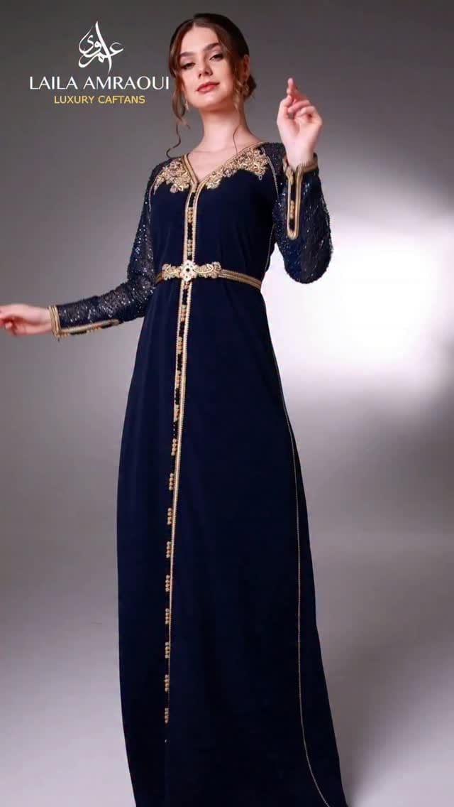 Post 5 by Laila Amraouiالقفطان المغربي🇲🇦 on Instagram (video)