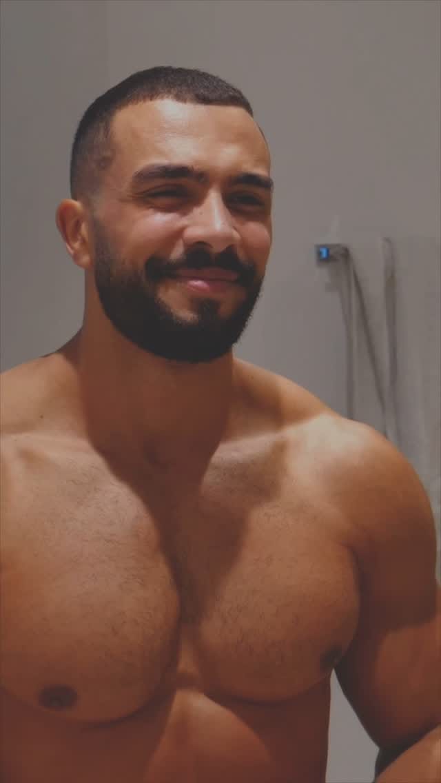 Post 10 by Ahmed Moustafa on Instagram (video)