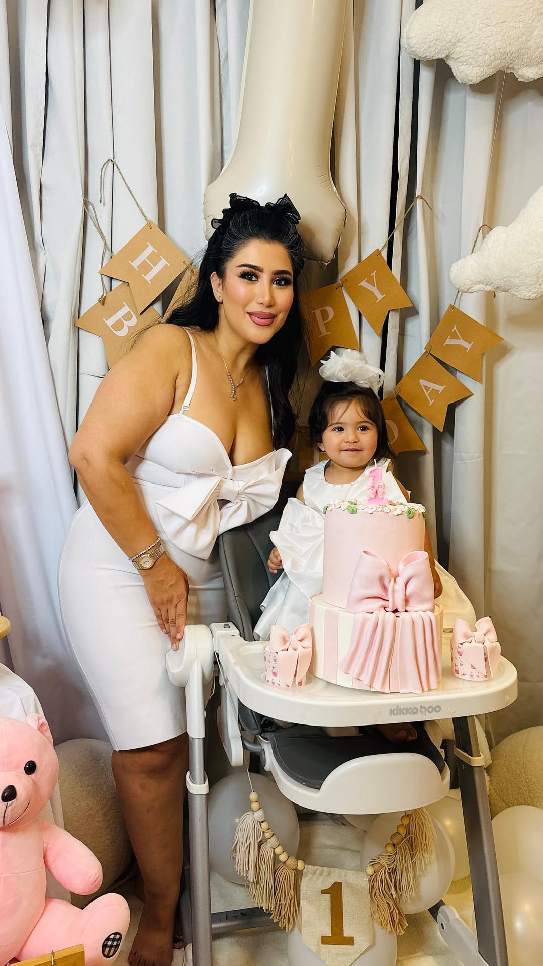 Post 2 by BRIDE MAKEUP ARTIST on Instagram (video)